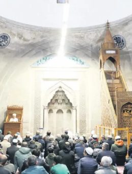 Bu Gece M&uuml;barek Regaip Kandili