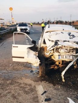 Bursa'da Şiddetli Kaza: Arkadan Çarpma Sonucu 15 Yaşındaki Furkan Hayatını Kaybetti