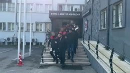 Bursa’da Restoranda Skandal: ‘Servis Açmadınız’ Tartışması Silahlı Çatışmaya Dönüştü!