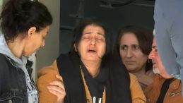 Cani baba 2 evladını g&ouml;z&uuml;n&uuml; kırpmadan &ouml;ld&uuml;r&uuml;p intihar etmişti! Acılı annenin feryadı y&uuml;rek dağladı: Hanginize yanayım yavrularım&hellip;