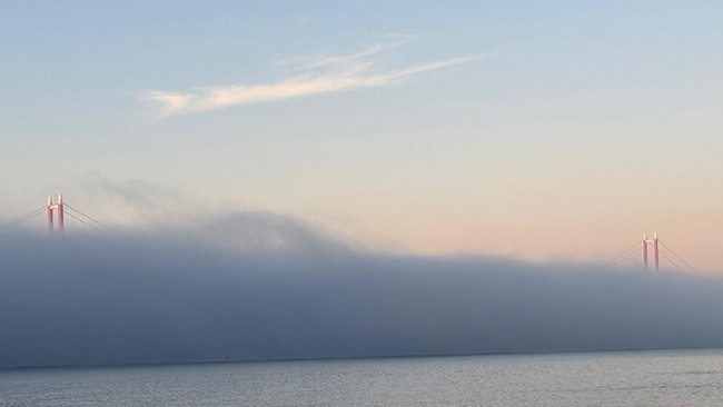 &Ccedil;anakkale Boğazı'nda Gemi Ge&ccedil;işleri Yeniden Başladı