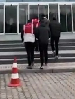 &Ccedil;anakkale'de 10 Ka&ccedil;ak G&ouml;&ccedil;men Yakalandı, 3 Organizator Tutuklandı