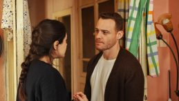 &Ccedil;ARPINTI 13. B&Ouml;L&Uuml;M İZLEME EKRANI: Star TV ile &Ccedil;arpıntı final b&ouml;l&uuml;m&uuml; full izle