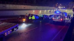 &Ccedil;ekmek&ouml;y&rsquo;de Zincirleme Kaza: 7 Yaralı