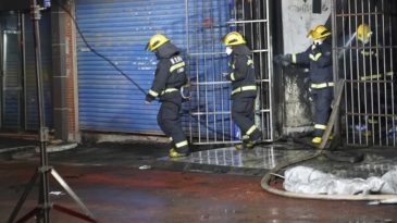 &Ccedil;in&rsquo;de 4 Katlı Bina Alevler İ&ccedil;inde: 12 Kişi Hayatını Kaybetti