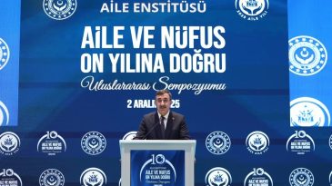 Cevdet Yılmaz'dan aile a&ccedil;ıklaması: 'T&uuml;rkiye'nin yaşı hızla d&uuml;ş&uuml;yor'