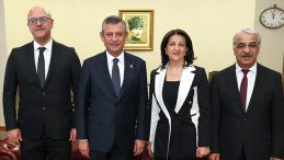 CHP Genel Başkanı &Ouml;zg&uuml;r &Ouml;zel, DEM Parti Heyeti ile Bir Araya Geldi