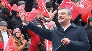 CHP Genel Başkanı &Ouml;zg&uuml;r &Ouml;zel Kayseri'den Mesaj Verdi: Kale Siyaseti D&ouml;nemi Sona Ermiştir