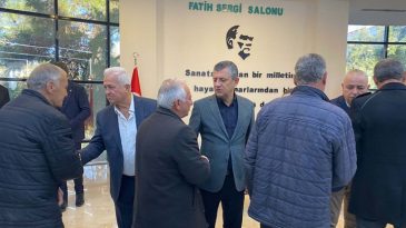 CHP Lideri &Ouml;zel, Manisa'da Durbay Ailesinin Taziye Kabul&uuml;ne Katıldı