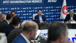 CHP'li Hatay Topal'dan Deprem B&ouml;lgesindeki &Ccedil;alışmalara &Ouml;vg&uuml;