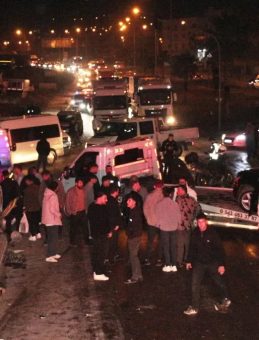 Cizre&rsquo;deki vin&ccedil; kazasının g&ouml;r&uuml;nt&uuml;leri ortaya &ccedil;ıktı! Şof&ouml;r kaza &ouml;ncesi ara&ccedil;tan atlamış