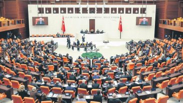 Cumartesi Dinlenme G&uuml;n&uuml; Olmalı