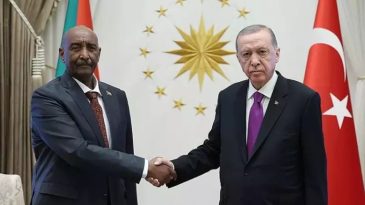Cumhurbaşkanı Erdoğan, Sudan Egemenlik Konseyi Başkanı el-Burhan'ı Resmi T&ouml;renle Ağırladı