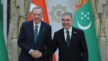 Cumhurbaşkanı Erdoğan T&uuml;rkmenistan'a geldi