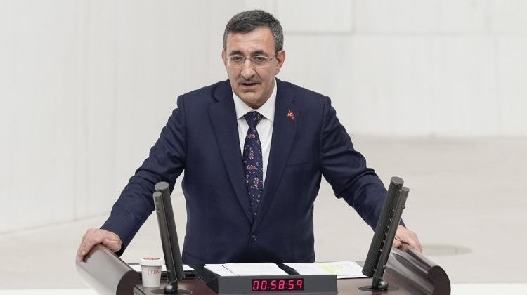 Cumhurbaşkanı Yardımcısı Yılmaz, 2026 Yılı Bütçe Görüşmelerinde Soru ve Eleştirileri Yanıtladı