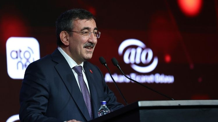 Cumhurbaşkanı Yardımcısı Yılmaz: Hedefimiz, yapay zeka devrimini T&uuml;rkiye Y&uuml;zyılı'nın ana kaldıra&ccedil;larından biri haline getirmek