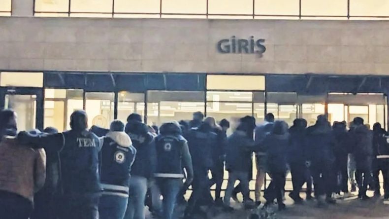 DEAŞ'a Operasyon: 357 Ş&uuml;pheli G&ouml;zaltına Alındı