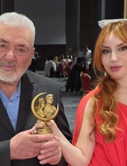 Dede-toruna İyilik &Ouml;d&uuml;l&uuml;