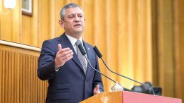 DEM&rsquo;le CHP Ayrı D&uuml;şemez