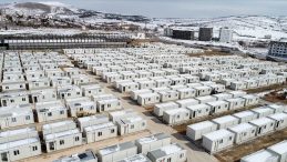 Depremzede Konteynerler Çobanların Yeni Yuvası Oldu