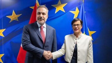 Dışişleri Bakanı Hakan Fidan, Bel&ccedil;ika'da Genişlemeden Sorumlu AB Komiseri Kos ile bir araya geldi