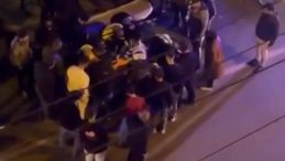 Diyarbakır'da Motosiklet Kazası: S&uuml;r&uuml;c&uuml;n&uuml;n &Ccedil;ığlıkları Kameralara Yansıdı!