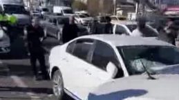 Diyarbakır'da Zincirleme Kaza: 4 Ara&ccedil; Birbirine Girdi! 4 Yaralı