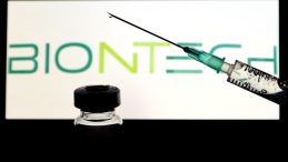 DMM'den T&uuml;rkiye&rsquo;ye BioNTech aşısı gelmedi iddialarına yalanlama