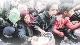 Dondurucu Soğukta Yalın Ayak