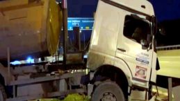 Dorseyi a&ccedil;ık unuttu, SGS direğine ve bariyerlere &ccedil;arptı: Şof&ouml;r ağır yaralandı