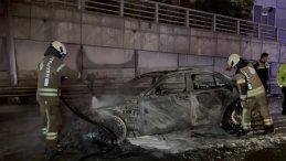 E-5'te Korku Dolu Yangın! Araç Alevler İçinde Kaldı