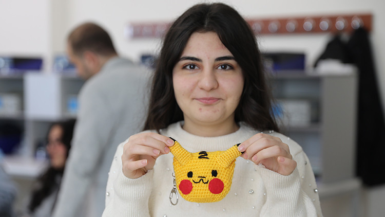 Edirne'de &Uuml;niversite &Ouml;ğrencilerinden Kadınlara &Ouml;zel Proje: Hayati &Ouml;neme Sahip Fonksiyon