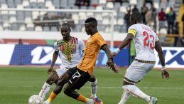 El Bilal Toure Penaltıyı Ka&ccedil;ırdı! Mali, 90+2'de Takıldı