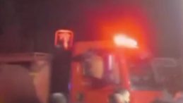 Elazığ&rsquo;da Yalıtım Fabrikasında Yangın: 16 Kişi Dumandan Etkilendi, 1 Yaralı