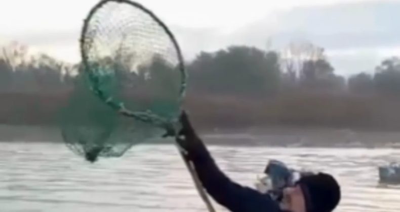 Elektrikli Şok Cihazıyla Denizlerde Toplu Katliam! Bakanlık Ka&ccedil;ak Avcılara Gerekli Yaptırımları A&ccedil;ıkladı