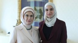 Emine Erdoğan, Suriye Cumhurbaşkanı Şara'nın Eşi Latife El Durubi ile Buluştu