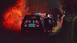 Eşini &Ouml;ld&uuml;r&uuml;p Cesedini Lahana Tarlasına Attı