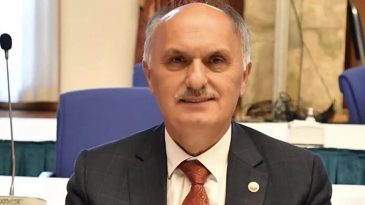Eski AK Parti Milletvekili Cemal &Ouml;zt&uuml;rk Hayatını Kaybetti