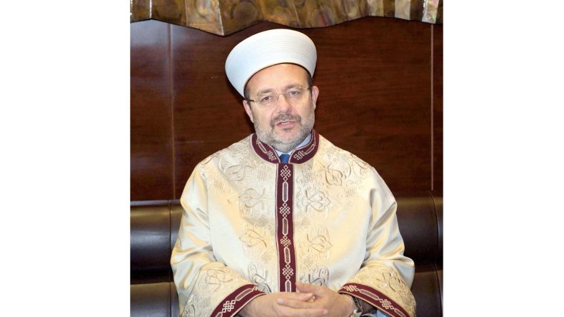 Eski Diyanet İşleri Başkanı G&ouml;rmez Rekt&ouml;r Oldu