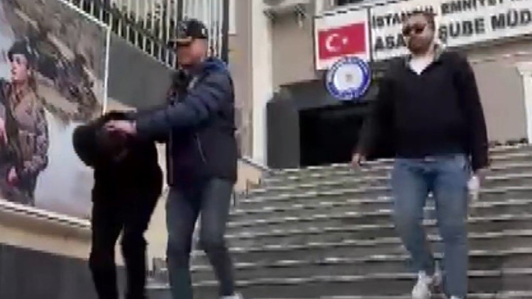 Euro verip dolar almak istemişti! İstanbul'da Yunanistan uyruklu kadına 'L&uuml;bnanlı Murat' tuzağı