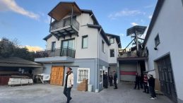 Evde Siyan&uuml;r Maddesine Rastlandı: 18 Yaşındaki Neslinur Hayatını Kaybetmişti