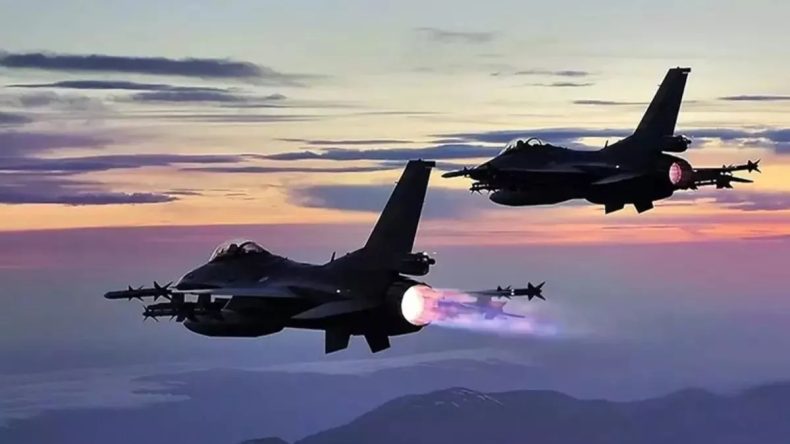 F-16 Uçakları Karadeniz Üzerinde İHA'yı İmha Etti