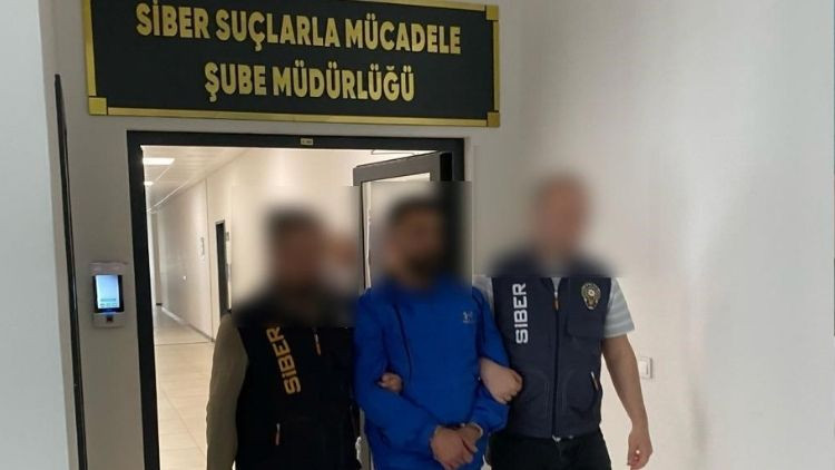 Fabrika Yangınında Hayatını Kaybedenlere Hakaret Eden İki Kişi Tutuklandı