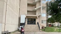 Fadime Hemşireye Ne Oldu? Y&uuml;z&uuml;nden Defalarca Makasla Bı&ccedil;aklanmış Hale Bulundu! Oğlu G&ouml;zaltında, Eşi Kayıp