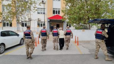 Feci Olay: 77 Yaşındaki Ş&uuml;pheli Eşini Baltayla &Ouml;ld&uuml;rd&uuml;