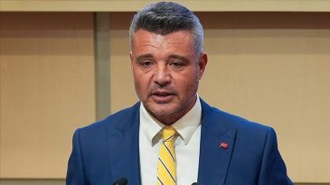 Fenerbah&ccedil;e Başkanı Sadettin Saran, Savcıya İfade Vermek &Uuml;zere Adliyeye Gitti