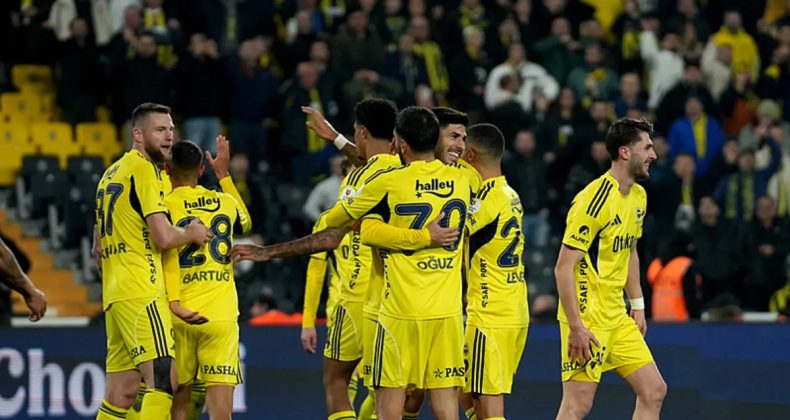 Fenerbahçe, ligde namağlup serisini 16. haftada da korudu!