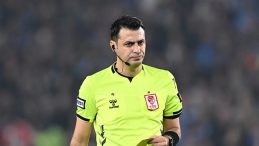 Fenerbah&ccedil;e ve Galatasaray Derbisinin VAR Hakemi A&ccedil;ıklandı!