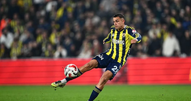 Fenerbah&ccedil;e'de Bartuğ Elmaz Derbide Sakatlandı!