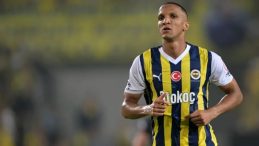 Fenerbah&ccedil;e'de Becao Kadro Dışı Bırakıldı